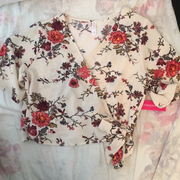 White floral blouse - Picture 1 of 1